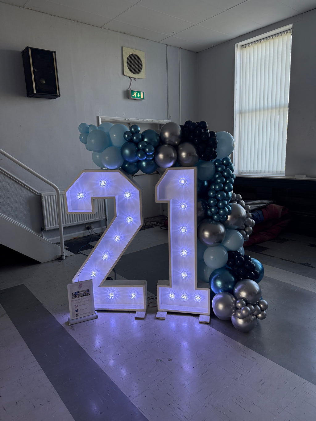 LED numbers with Balloons